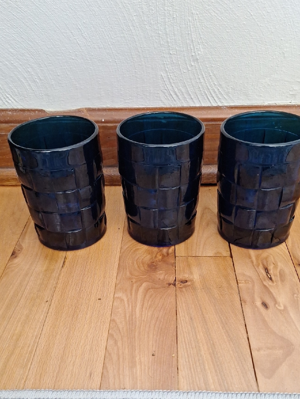 Set of 3 Dark Blue Textured Glass Tumblers